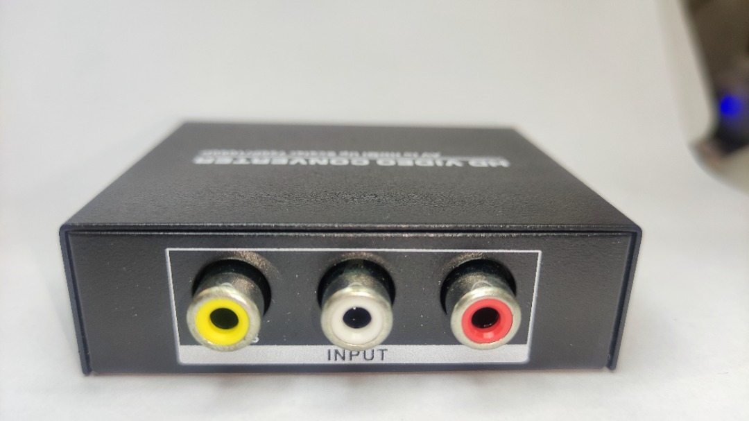 پشتیبانی از ورودی فرمت های تلویزیون استاندارد PAL, NTSC3, NTSC4.43,SECAM, PAL/M,PAL/N