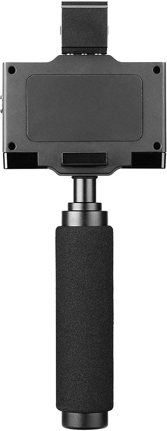 این گیرنده/میکسر برق فانتوم را برای ورودی TA3M mini-XLR و انرژی پلاگین را برای دو ورودی 3.5 میلی متری خود فراهم می کند و به آن امکان می دهد میکروفون های سیمی مانند یک شاتگان یا دو لاوالیر را در خود جای دهد