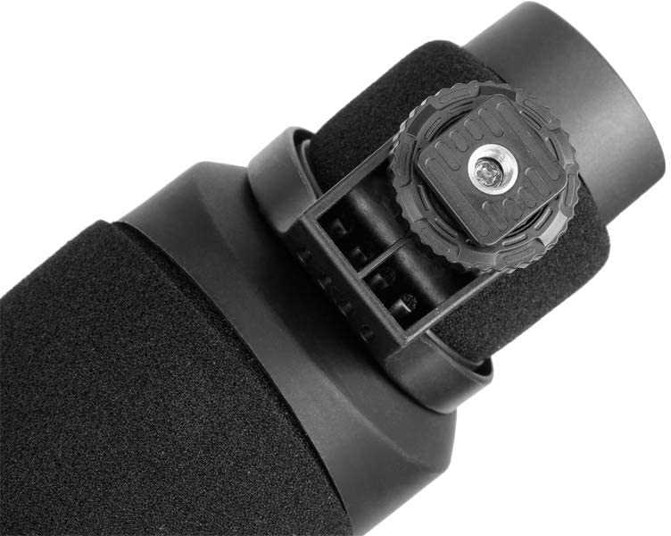 یک بادگیر دو لایه با طراحی منحصر به فرد در آن گنجانده شده است که ظاهر منحصر به فرد و جالبی به CamMic می دهد و به جلوگیری از صدای باد کمک می کند، به محافظت از میکروفون در برابر عواملی مانند آب و هوا و گرد و غبار کمک می کند و آن را در حین حرکت به طور ایمن در جای خود محکم نگه می دارد