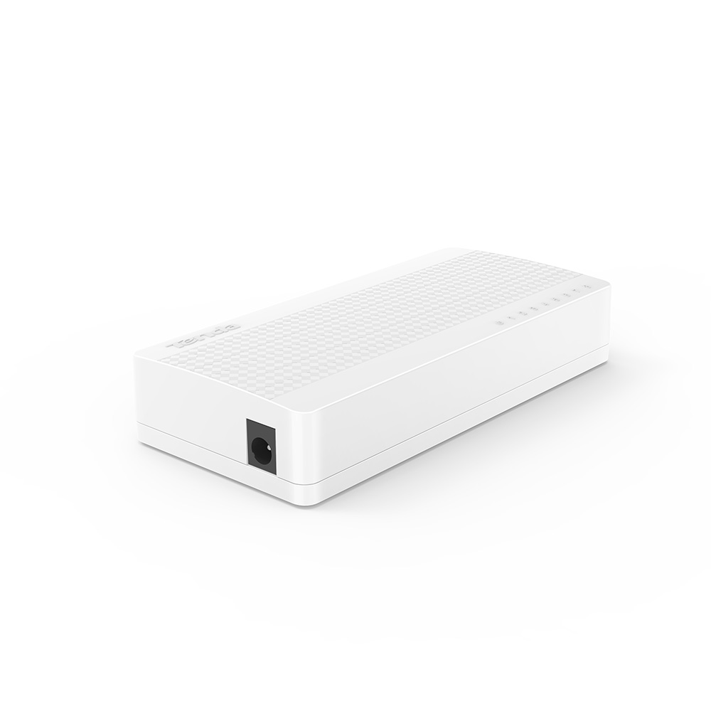 سوئیچ اترنت 8 پورت تندا S108 یک سوئیچ رومیزی است که مخصوص خانواده ها، ادارات، خوابگاه ها و غیره طراحی شده است ، 8 پورت اتصال خودکار 10/100 با سرعت دوطرفه کامل(full duplex) تا 200 مگابیت در ثانیه دسترسی سریع به اینترنت را به ارمغان می آورد و همچنین  طراحی Plug-and-play نصب را در کمترین زمان آسان می کند. چه از علاقه مندان به فناوری باشید و چه کاربر ساده ، راه اندازی S108 بسیار آسان و شهودی است بدون اینکه عملیات وقت گیر انجام شود.